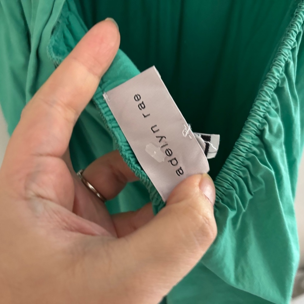 Adelyn Rae Kelly Green Ruffled Sleeveless Dress - Picture 4 of 7
